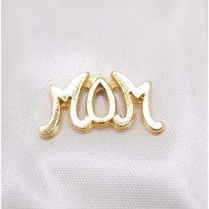Gold Tone MOM Brooch Script Lapel Pin Vintage Mothers Day